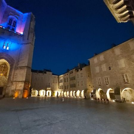 ヴィルフランシュ・ド・ルエルグLe Petit Saint-Georges, Centre Historiqueアパートメント エクステリア 写真